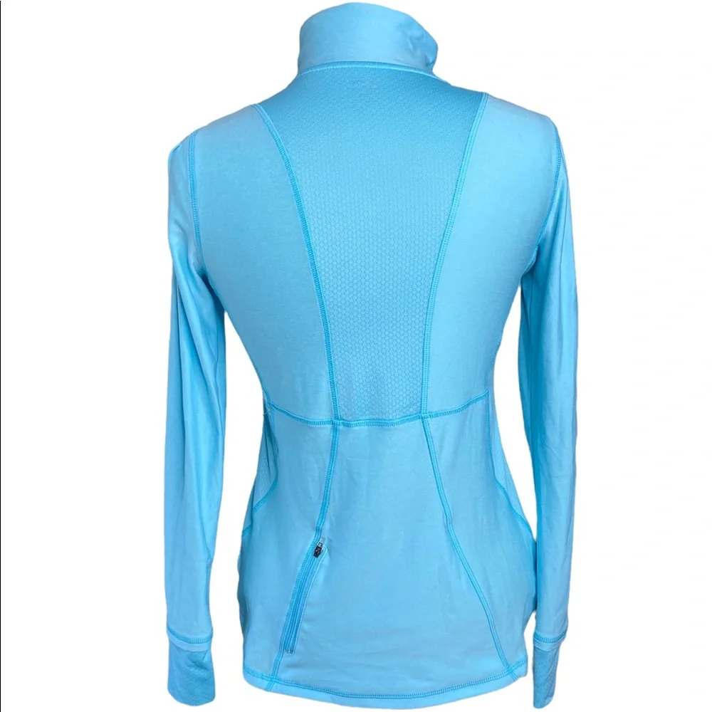 Champion pullover 1/4 zip, long sleeve back zip, gathered shoulders, lightweight - Picture 2 of 12